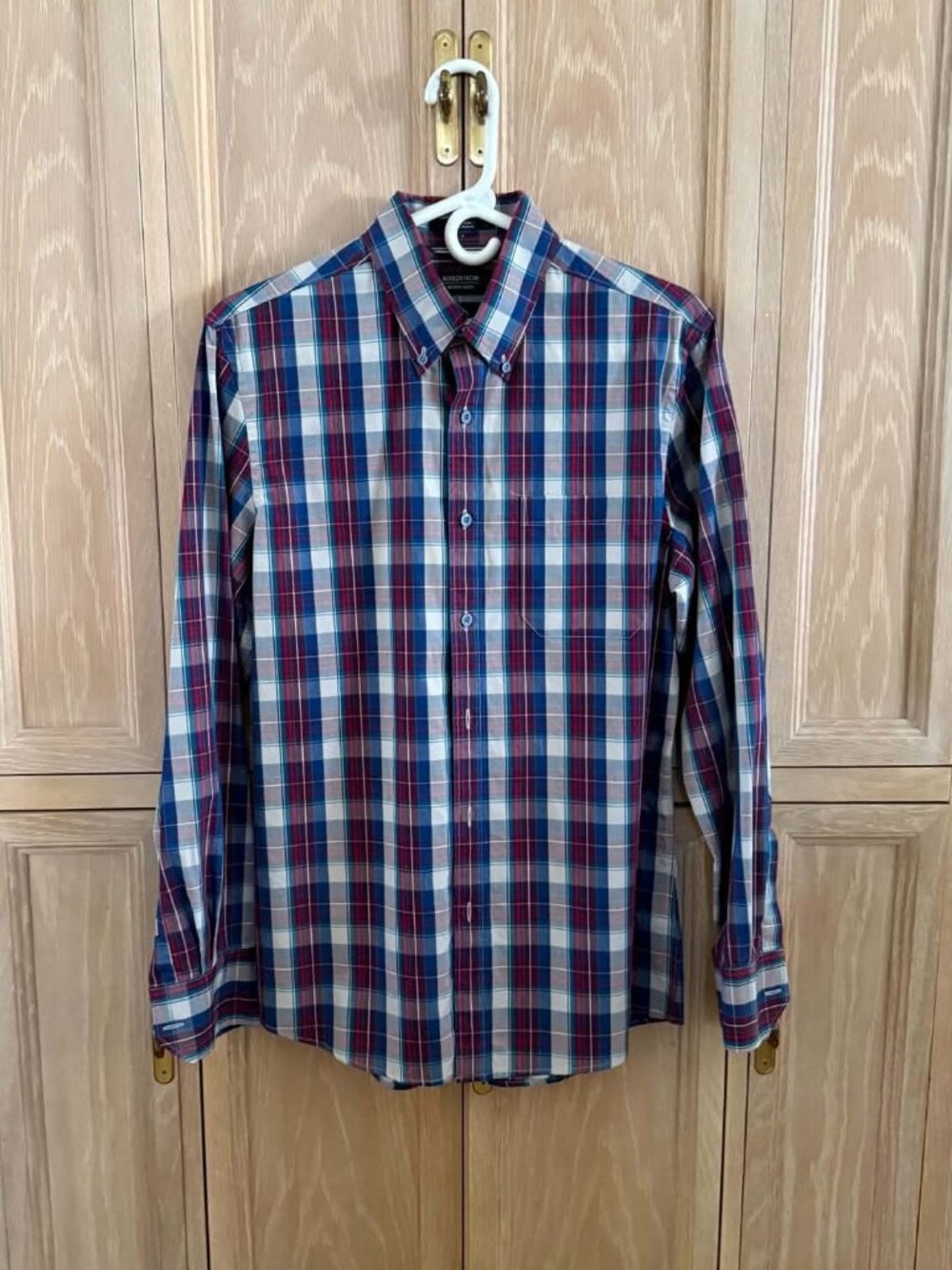 Nordstrom Men’s M Red Blue Plaid 100% Cotton Button Down Shirt